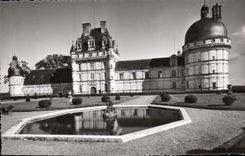CPA Valencay Indre le Chateau bati par Philibert Delorme 