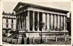 CPA Nimes Gard la Maison carree 