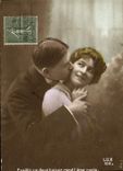 CPA Un doux Baiser rend l'Ame Ravie Femme