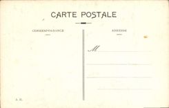 CPA Nimes Musee de la Maison Carree 