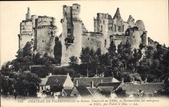 CPA Chateau de Pierrefonds en Ruines 