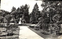 CPA Vittel Vue dans la Roseraie 