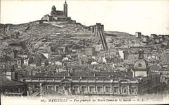 CPA Marseille Vue generale sur Notre Dame de la Garde 