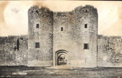 CPA Aigues Mortes La Porte de la Marine 