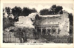 CPA Nimes Le Temple de Diane 