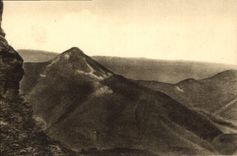 CPA Les plus Beaux Sites de l'Auvergne Puy Griou vu de la Breche de Rolland 