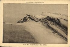 CPA le Cantal Pittoresque Le Puy Chavaroche 