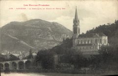 CPA Les Hautes Pyrenees Lourdes La Basilique 