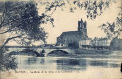 CPA Mantes Les Bords de la Seine et la Cathedrale 