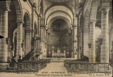 CPA St Brieuc Interieur de l'Eglise St Michel 