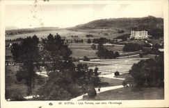 CPA Vittel Les Tennis vue vers l'Ermitage 