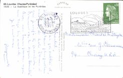 CPA Lourdes Hautes Pyrenees La Basilique et les Pyrenees 