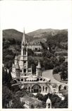 CPA Lourdes Vue plongeante sur la Basilique et la Vallee du Gave 