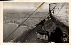 CPA La Teleferique de Veyrier Vue generale d'Annecy 