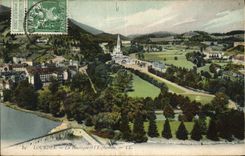 CPA Lourdes La Basilique et l'Esplanade 