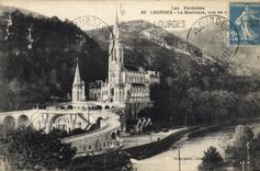 CPA Lourdes La Basilique 