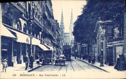 CPA Bordeaux Eue Vital Carles Automobile Tramway Religieuses