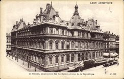 CPA La Bourse angle Place des Cordeliers et rue de la Republique 