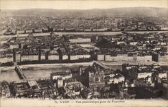 CPA Lyon Vue panoramique prise de Fourviere 