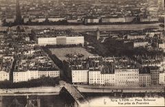 CPA Lyon Place Bellecour Vue prise de Fourviere 