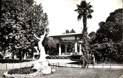 CPA Montpellier Herault Square Public de l'esplanade 