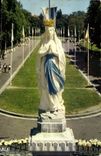CPA Lourdes la Vierge Couronnee 