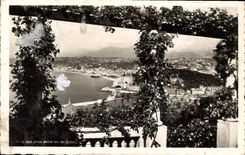 CPA La Cote d'Azur Nice vue prise entre les Pergolas 