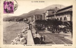 CPA Menton Le marche et la promenade 