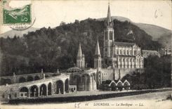 CPA Lourdes La Basilique 