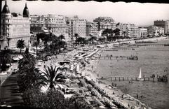 CPA La Cote d'Azur Cannes Les Hotels La Croisette et la Plage 