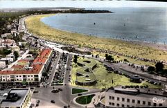 CPM Royan Char Mar la Plage 