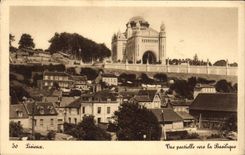 CPA Lisieux Une partielle vers la Basilique 