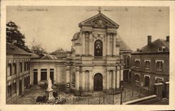 CPA La Chapelle des Carmelites de Lisieux la facade 