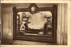 CPA Aux Buissonnets la Vitrine des Souvenirs 