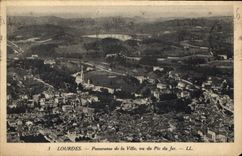 CPA Lourdes Panorama de la Ville vu du Pic du Jer 