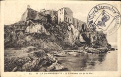 CPA Ile Ste Marguerite La Forteresse vue de la Mer Masque de fer Prison