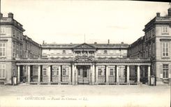 CPA Compiegne Facade du Chateau 