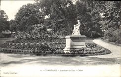 CPA Compiegne Interieur du Parc Chloe 