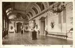 CPA Palais de Compiegne Salle des Gardes 