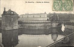 CPA Chantilly Entree du Chateau 