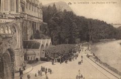 CPA Lourdes Les Piscines et le Cave 