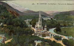 CPA Lourdes La Basilique Vue prise du Chateau Fort 