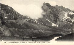 CPA Les Pyrenees Le Col du Tourmalet et le Pic de L'Espade 
