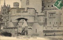 CPA Chateau de Pierrefonds L'Entree 