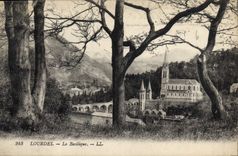 CPA Lourdes La Basilique 