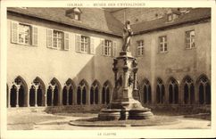 CPA Colmar Musee des Unterlinden Le Cloitre 