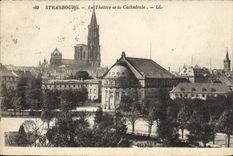 CPA Strasbourg Le Theatre et la Cathedrale 