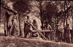 CPA Lourdes HP Le Calvaire IX Station Jesus tombe pour la troisieme fois 