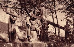 CPA Lourdes HP Le Calvaire VI Station Une femme piuse essuie lal face de Jesus 