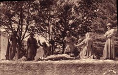 CPA Lourdes HP Le Calvaire XI Station Jesus est attache a la Croix 